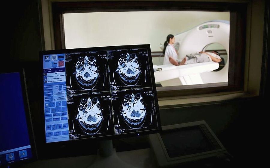 16-slice CT scan