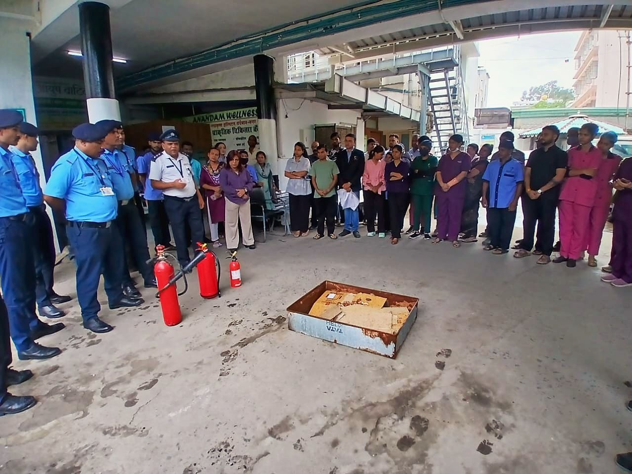 Emergency preparedness. Staff taking part in emergency response training.