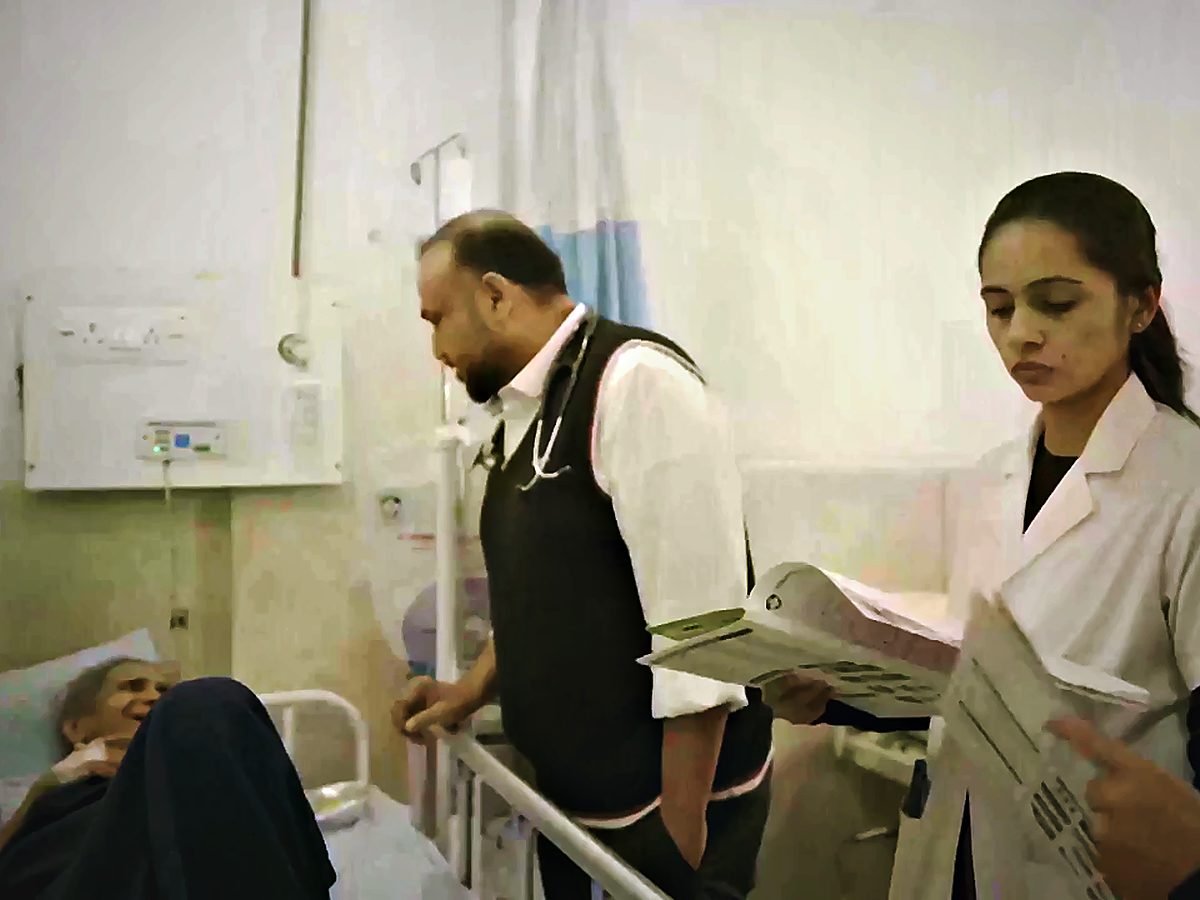 Ward rounds with our consultants